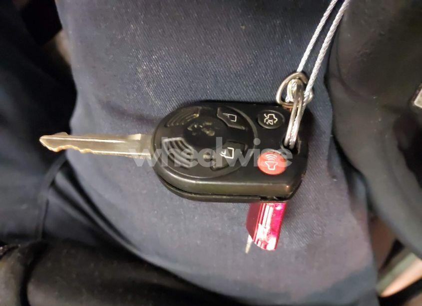 Photo 11 of 2010 Ford Fusion SE (VIN 3FAHP0HA3AR169898)