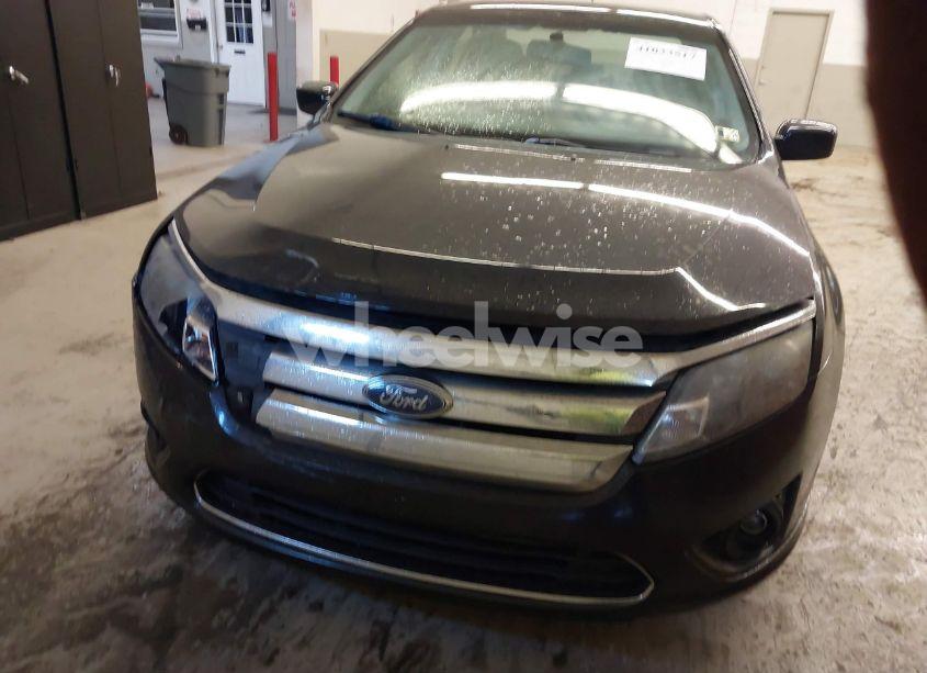 Photo 12 of 2010 Ford Fusion SE (VIN 3FAHP0HA3AR169898)