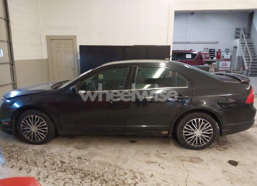 Photo 14 of 2010 Ford Fusion SE (VIN 3FAHP0HA3AR169898)