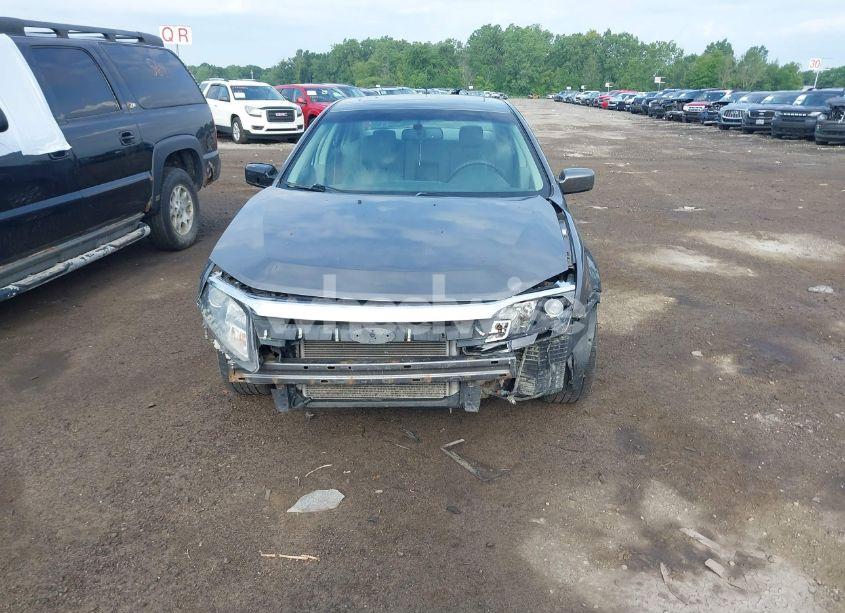 Photo 6 of 2010 Ford Fusion SE (VIN 3FAHP0HA3AR173014)