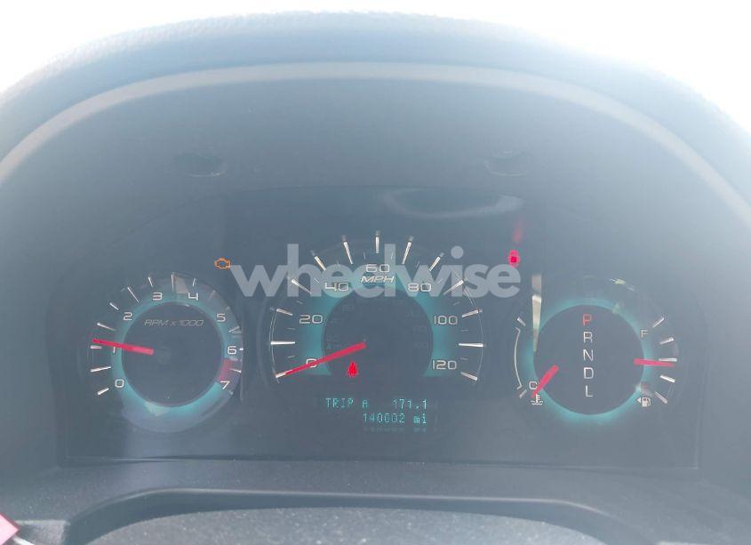 Photo 7 of 2010 Ford Fusion SE (VIN 3FAHP0HA3AR201250)