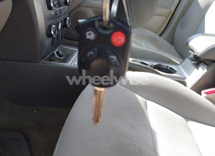 Photo 11 of 2010 Ford Fusion SE (VIN 3FAHP0HA3AR225600)