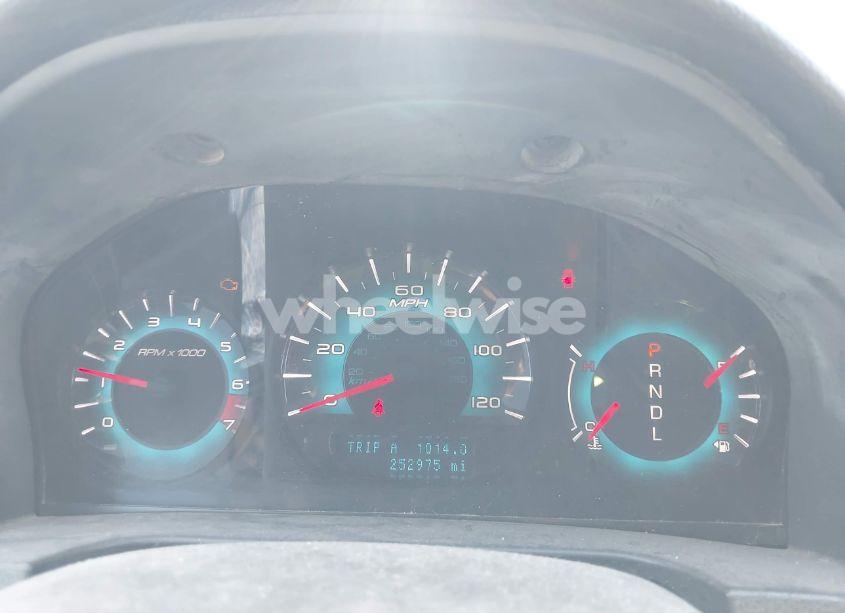 Photo 7 of 2010 Ford Fusion SE (VIN 3FAHP0HA3AR261500)