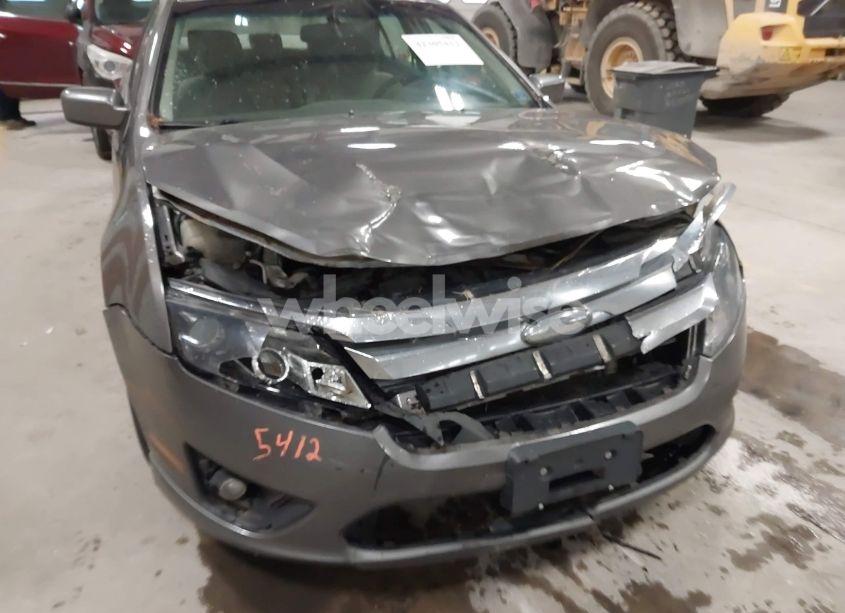 Photo 6 of 2010 Ford Fusion SE (VIN 3FAHP0HA3AR267913)