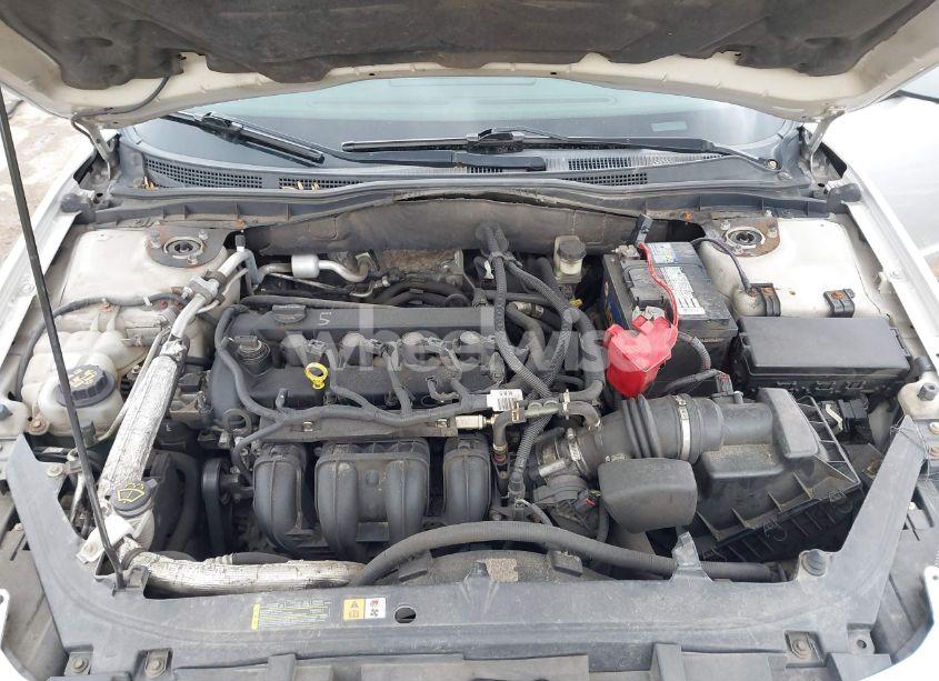 Photo 10 of 2010 Ford Fusion SE (VIN 3FAHP0HA3AR295047)