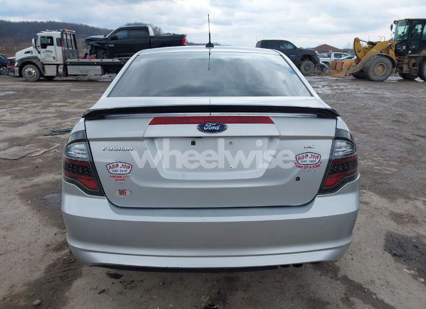 Photo 16 of 2010 Ford Fusion SE (VIN 3FAHP0HA3AR295047)