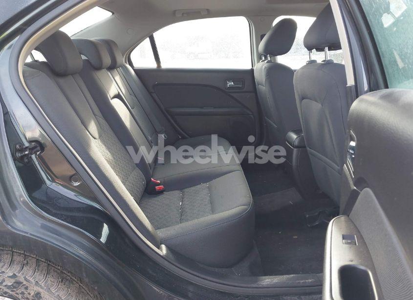 Photo 8 of 2010 Ford Fusion SE (VIN 3FAHP0HA3AR309562)