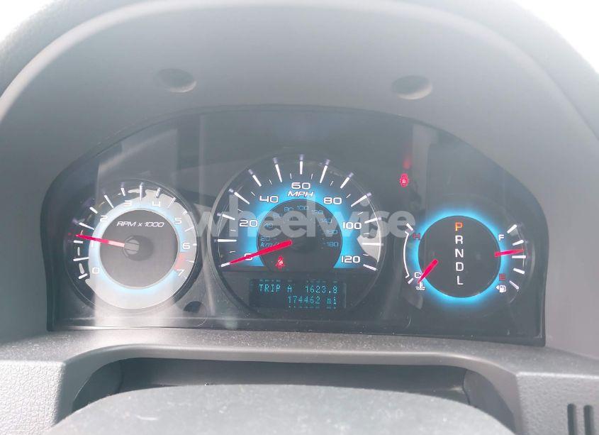 Photo 7 of 2010 Ford Fusion SE (VIN 3FAHP0HA3AR377487)