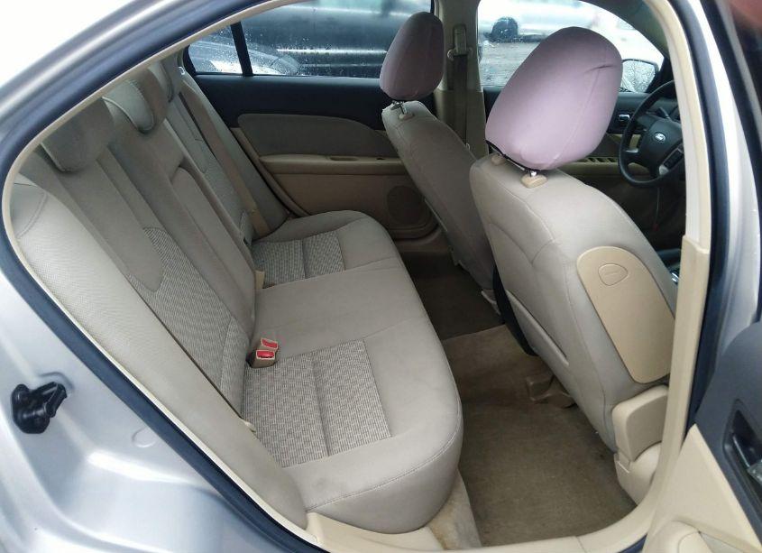 Photo 8 of 2010 Ford Fusion SE (VIN 3FAHP0HA3AR385153)
