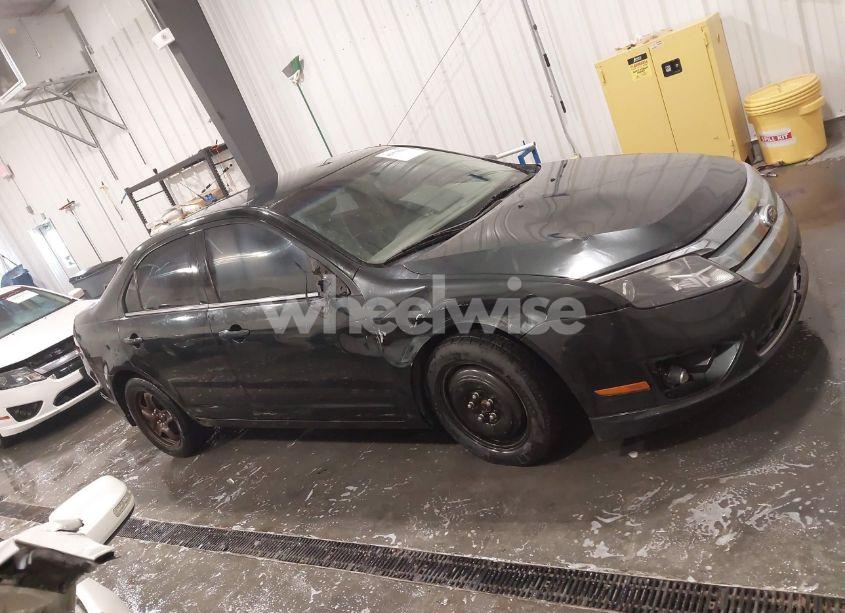 Photo 14 of 2010 Ford Fusion SE (VIN 3FAHP0HA3AR418250)