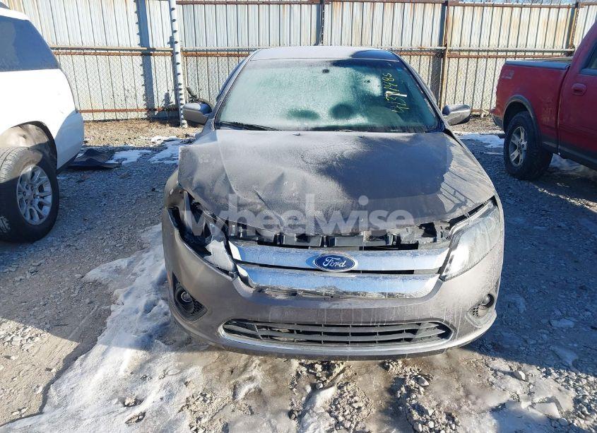 Photo 6 of 2010 Ford Fusion SE (VIN 3FAHP0HA3AR421763)