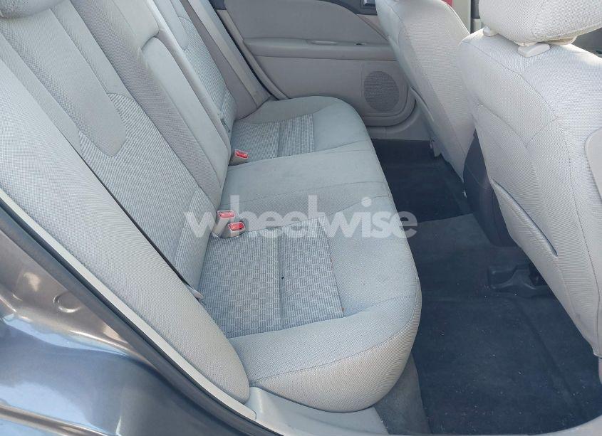 Photo 8 of 2010 Ford Fusion SE (VIN 3FAHP0HA3AR421763)