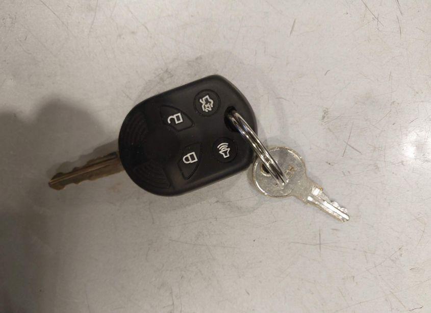 Photo 11 of 2010 Ford Fusion SE (VIN 3FAHP0HA3AR430687)