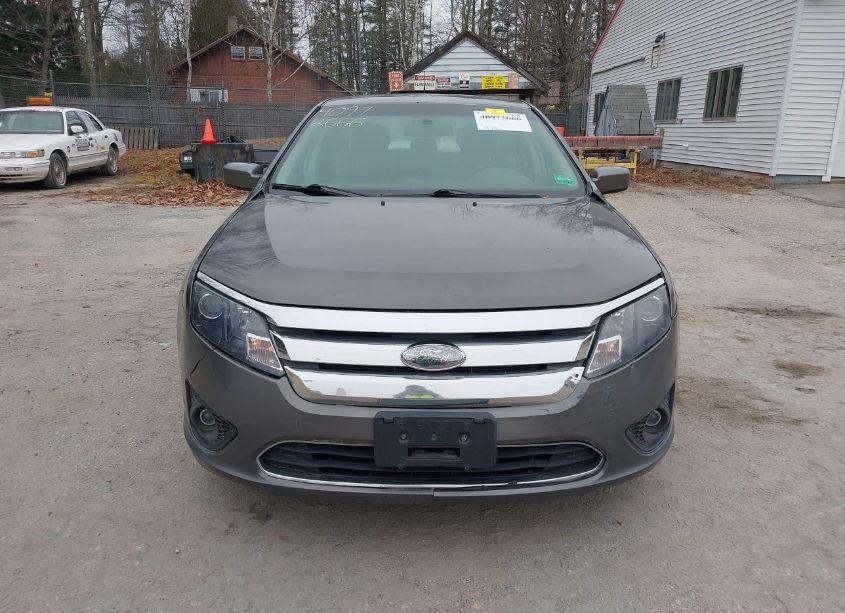 Photo 13 of 2011 Ford Fusion SE (VIN 3FAHP0HA3BR109718)