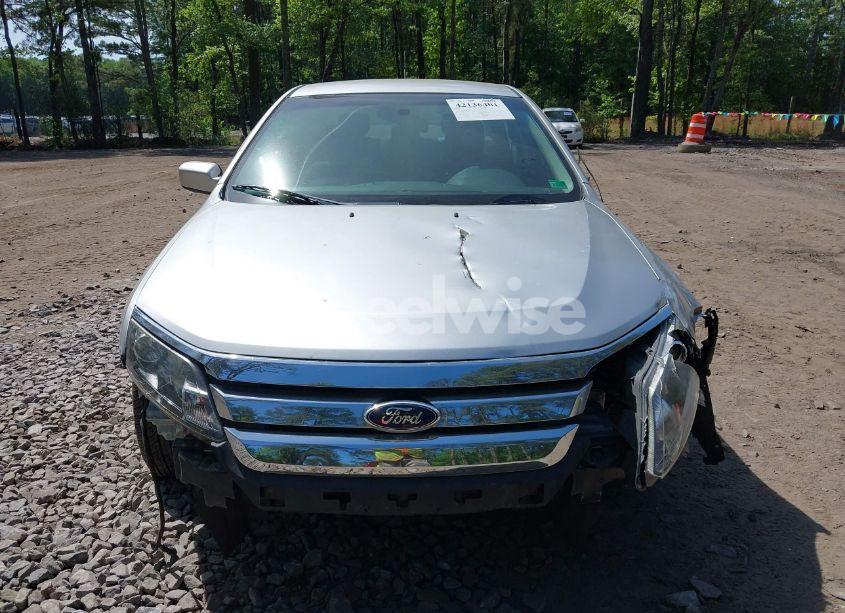Photo 13 of 2011 Ford Fusion SE (VIN 3FAHP0HA3BR123196)