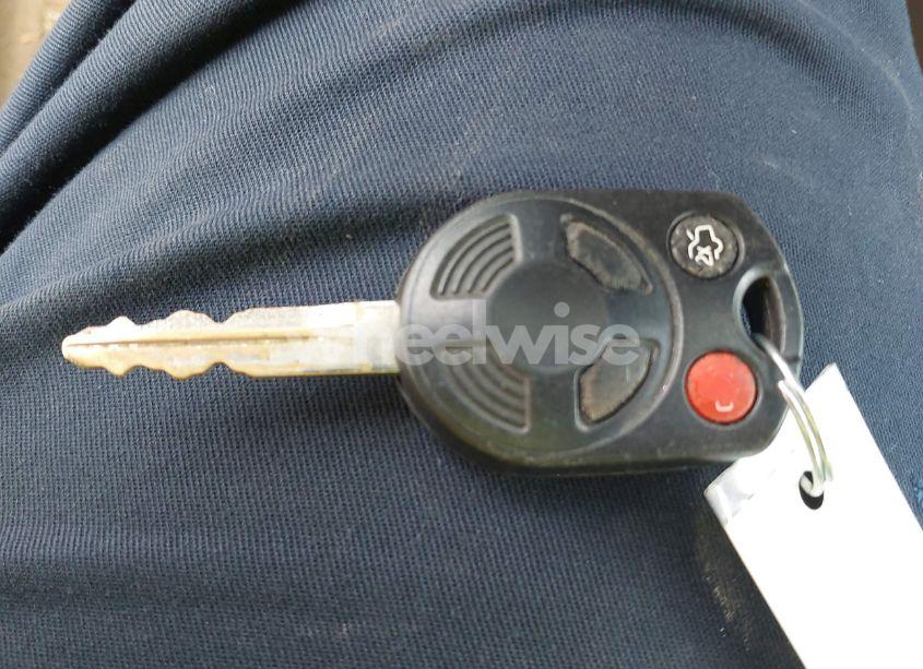 Photo 11 of 2011 Ford Fusion SE (VIN 3FAHP0HA3BR143075)