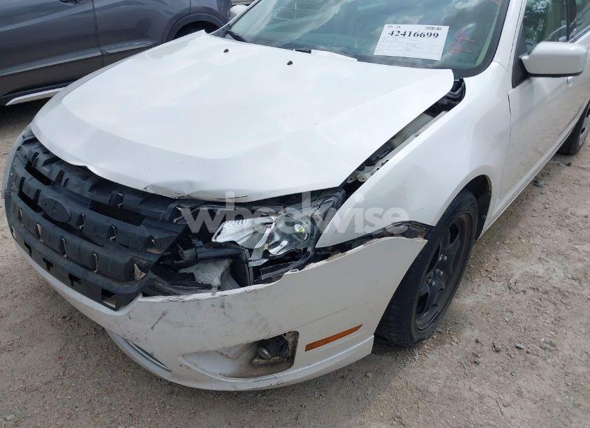 Photo 6 of 2011 Ford Fusion SE (VIN 3FAHP0HA3BR143075)