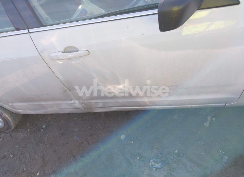 Photo 13 of 2011 Ford Fusion SE (VIN 3FAHP0HA3BR147112)