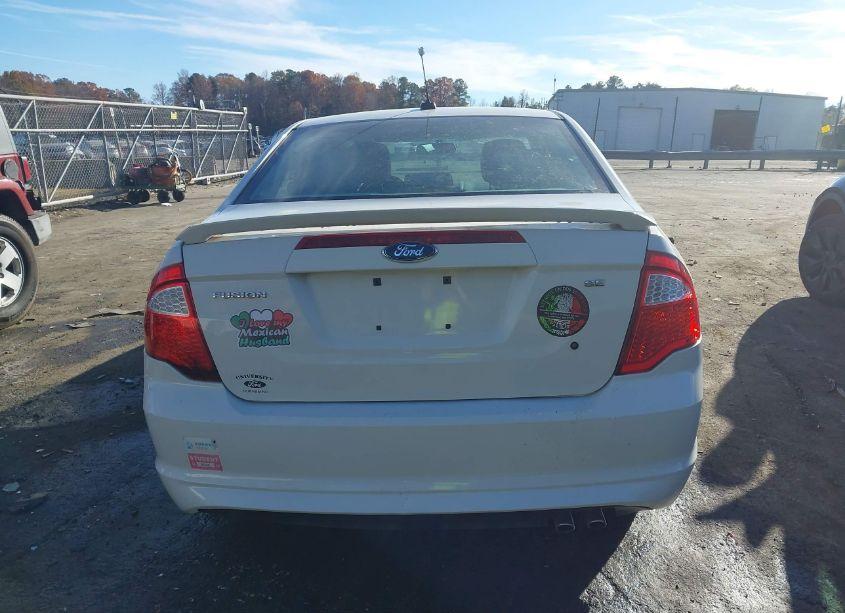 Photo 16 of 2011 Ford Fusion SE (VIN 3FAHP0HA3BR240793)