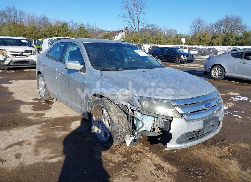 Photo 6 of 2011 Ford Fusion SE (VIN 3FAHP0HA3BR266052)