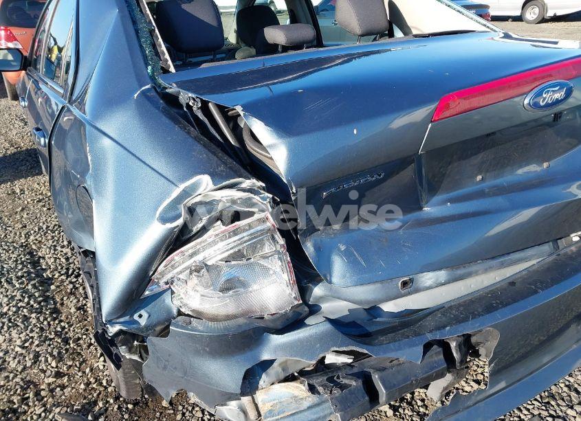 Photo 6 of 2011 Ford Fusion SE (VIN 3FAHP0HA3BR268173)