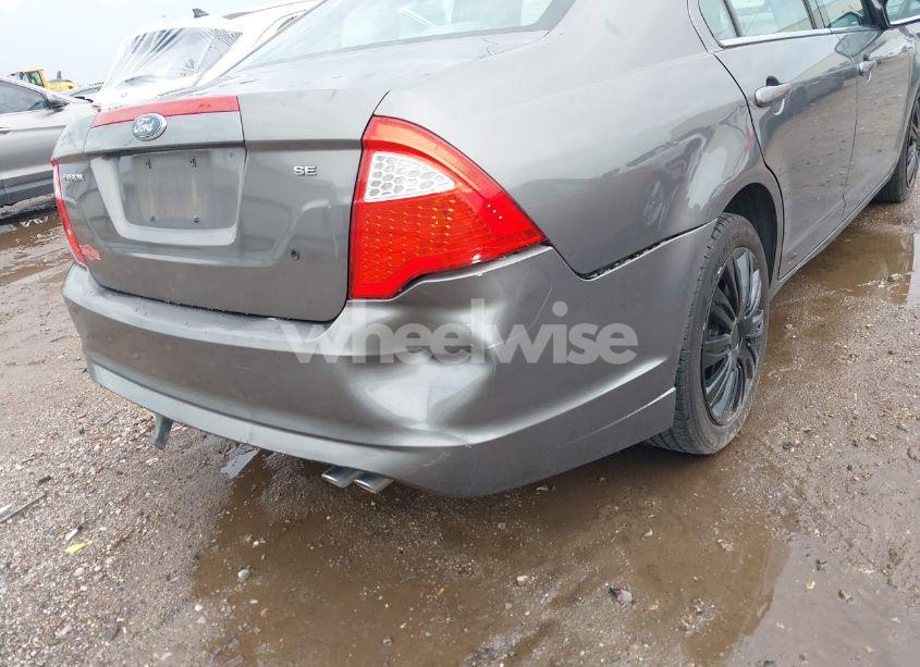 Photo 6 of 2011 Ford Fusion SE (VIN 3FAHP0HA3BR269968)