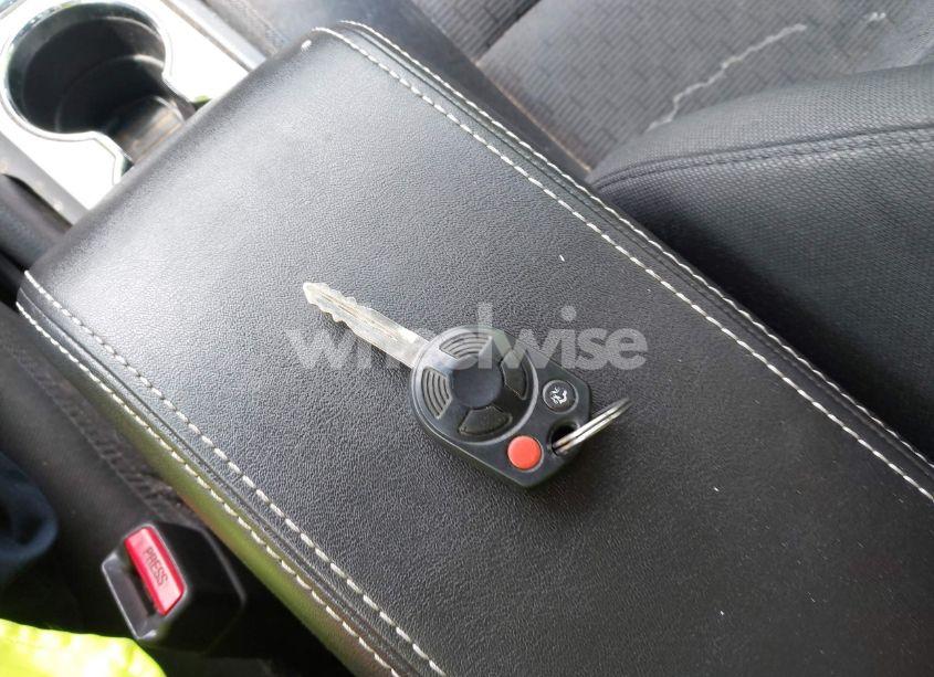 Photo 11 of 2011 Ford Fusion SE (VIN 3FAHP0HA3BR297477)