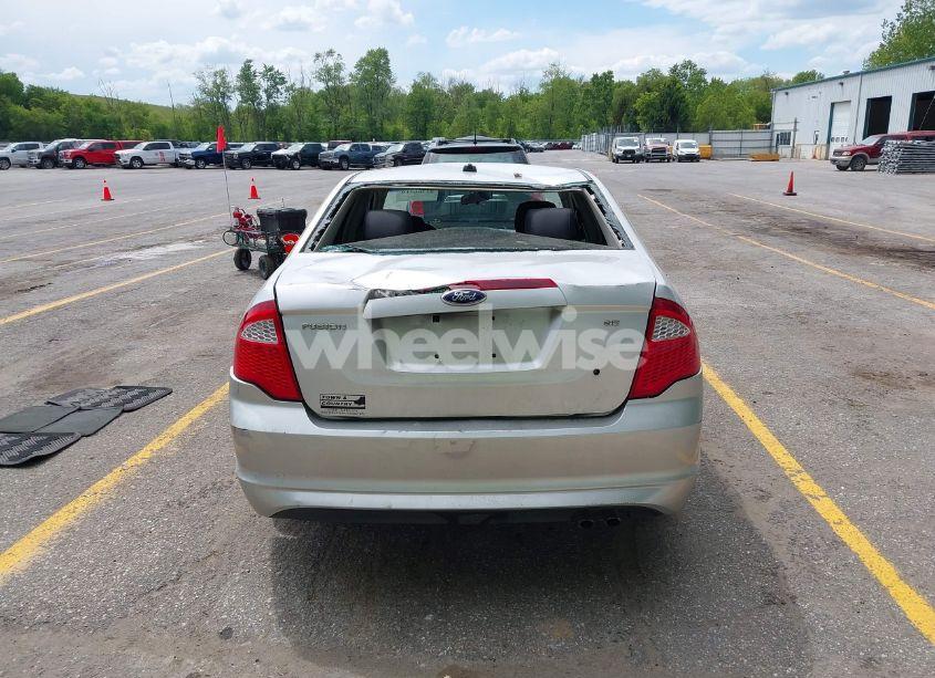 Photo 16 of 2011 Ford Fusion SE (VIN 3FAHP0HA3BR297477)