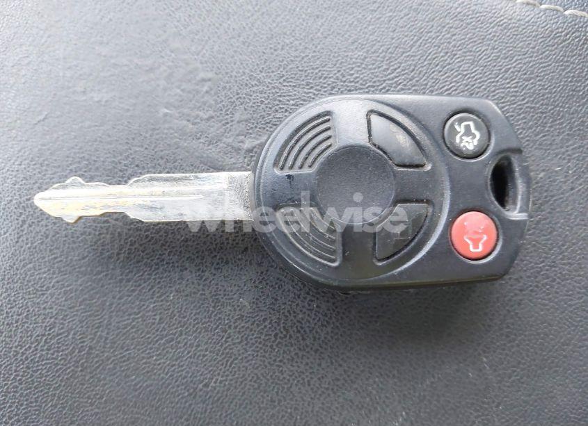 Photo 11 of 2011 Ford Fusion SE (VIN 3FAHP0HA3BR302547)