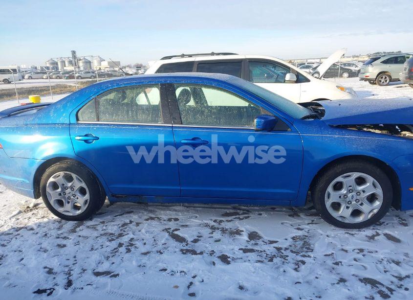 Photo 13 of 2011 Ford Fusion SE (VIN 3FAHP0HA3BR302547)