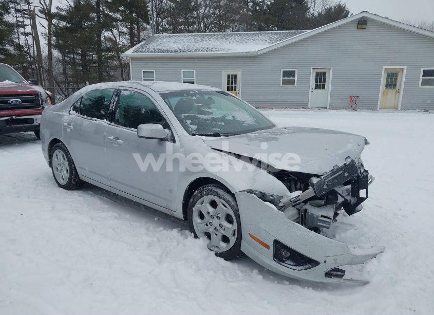 2011 Ford Fusion SE (VIN 3FAHP0HA3BR311958) main photo