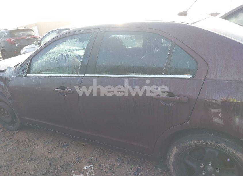 Photo 13 of 2011 Ford Fusion SE (VIN 3FAHP0HA3BR322734)