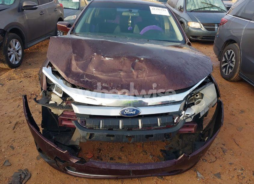 Photo 6 of 2011 Ford Fusion SE (VIN 3FAHP0HA3BR322734)