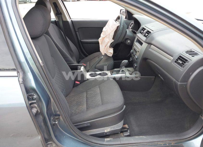 Photo 5 of 2011 Ford Fusion SE (VIN 3FAHP0HA3BR346094)