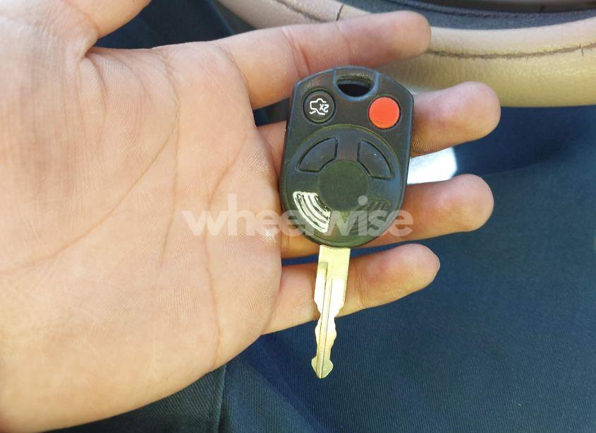 Photo 11 of 2012 Ford Fusion SE (VIN 3FAHP0HA3CR102706)