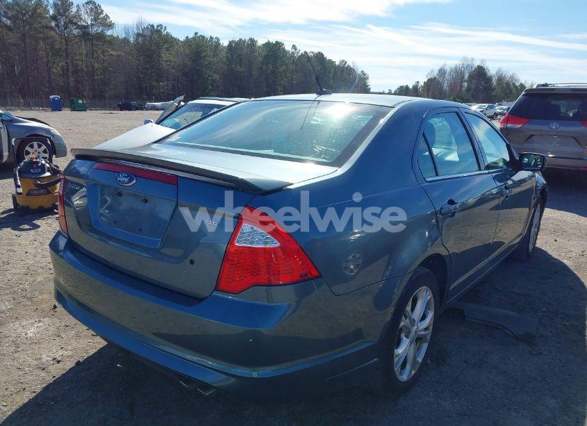 Photo 4 of 2012 Ford Fusion SE (VIN 3FAHP0HA3CR102706)