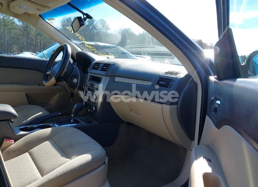 Photo 5 of 2012 Ford Fusion SE (VIN 3FAHP0HA3CR102706)