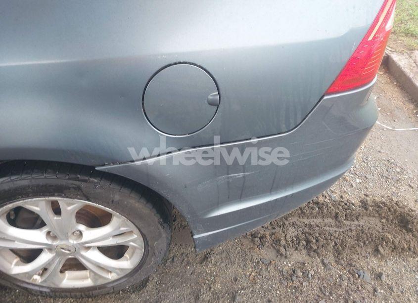 Photo 6 of 2012 Ford Fusion SE (VIN 3FAHP0HA3CR102866)