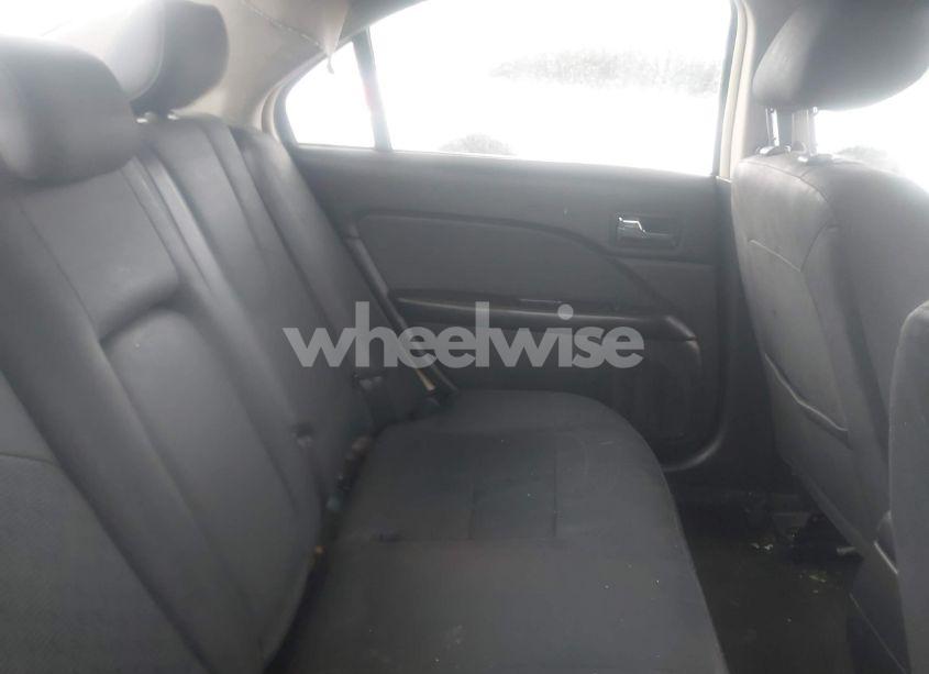 Photo 8 of 2012 Ford Fusion SE (VIN 3FAHP0HA3CR102866)