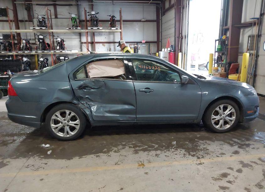 Photo 13 of 2012 Ford Fusion SE (VIN 3FAHP0HA3CR113074)