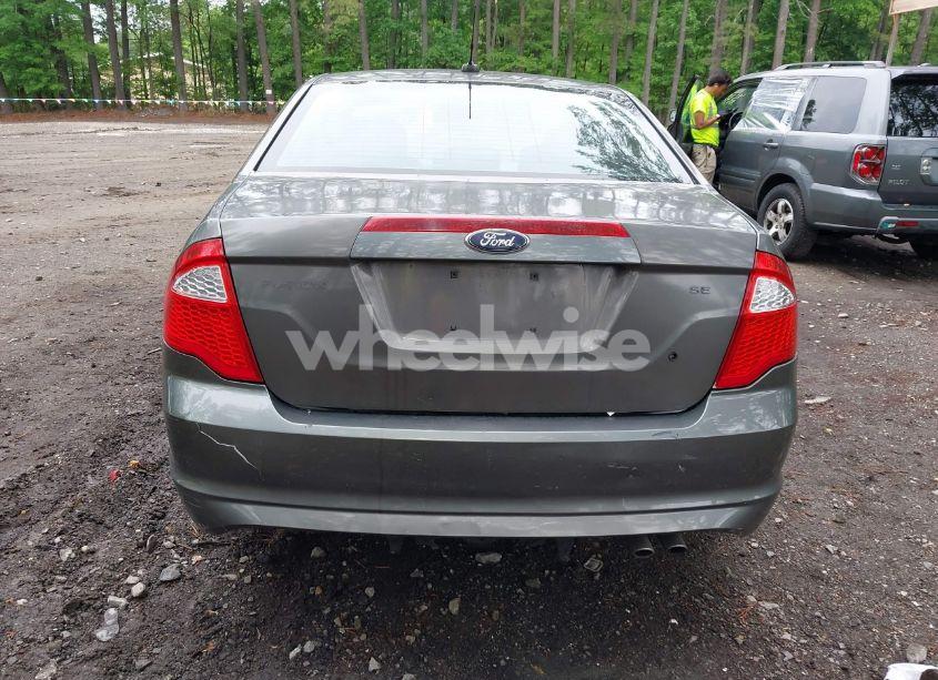 Photo 16 of 2012 Ford Fusion SE (VIN 3FAHP0HA3CR113754)