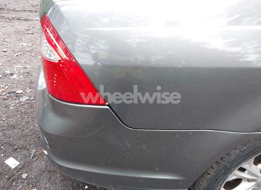 Photo 6 of 2012 Ford Fusion SE (VIN 3FAHP0HA3CR113754)