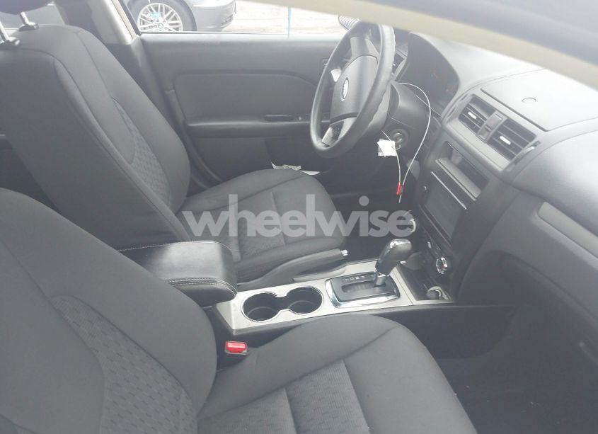 Photo 5 of 2012 Ford Fusion SE (VIN 3FAHP0HA3CR166938)