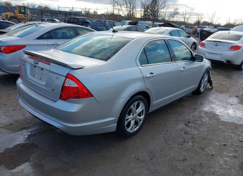 Photo 4 of 2012 Ford Fusion SE (VIN 3FAHP0HA3CR191712)
