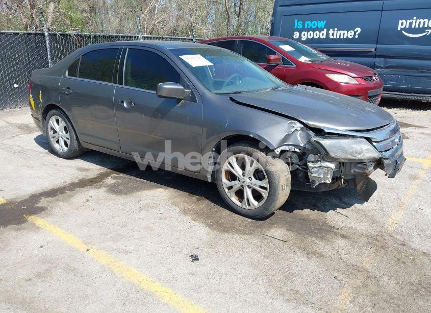 2012 Ford Fusion SE (VIN 3FAHP0HA3CR227012) main photo