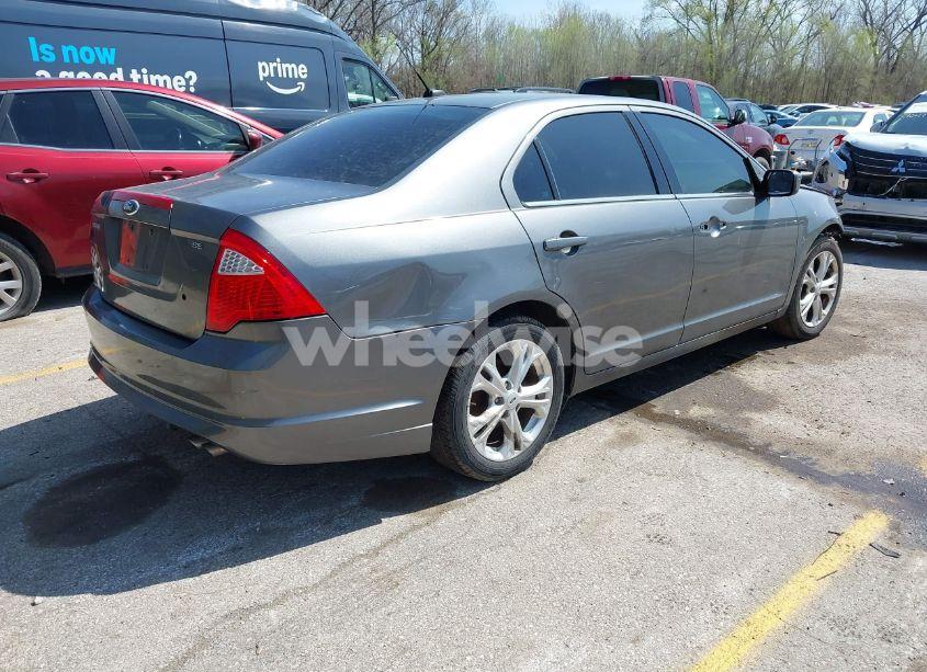 Photo 4 of 2012 Ford Fusion SE (VIN 3FAHP0HA3CR227012)