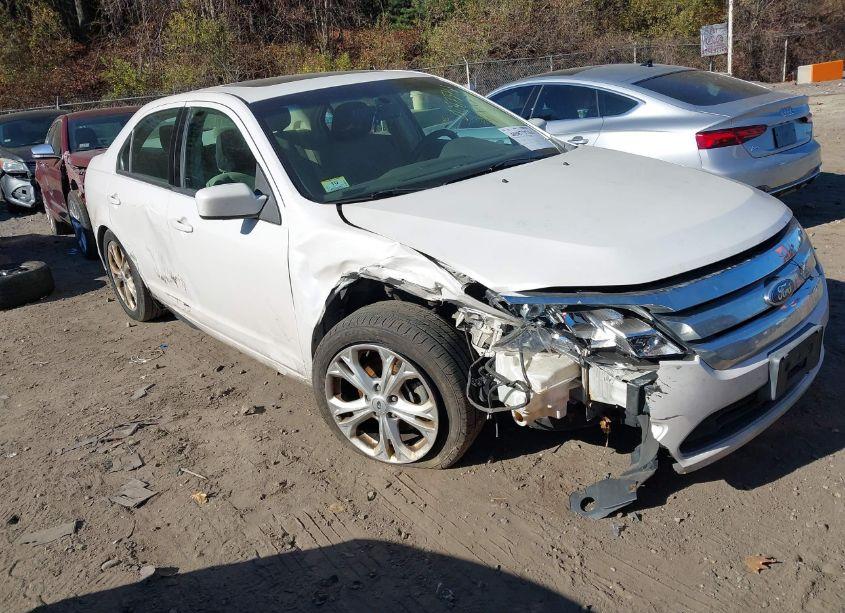 2012 Ford Fusion SE (VIN 3FAHP0HA3CR227706) main photo