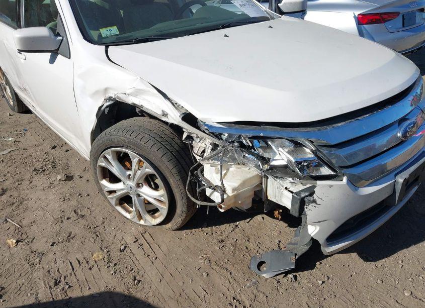 Photo 6 of 2012 Ford Fusion SE (VIN 3FAHP0HA3CR227706)