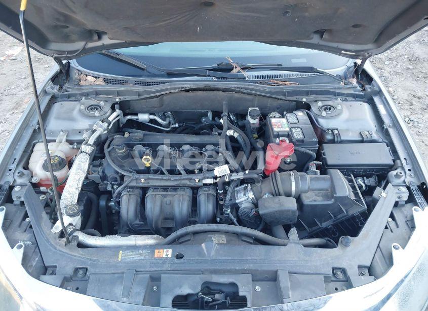 Photo 10 of 2012 Ford Fusion SE (VIN 3FAHP0HA3CR242593)