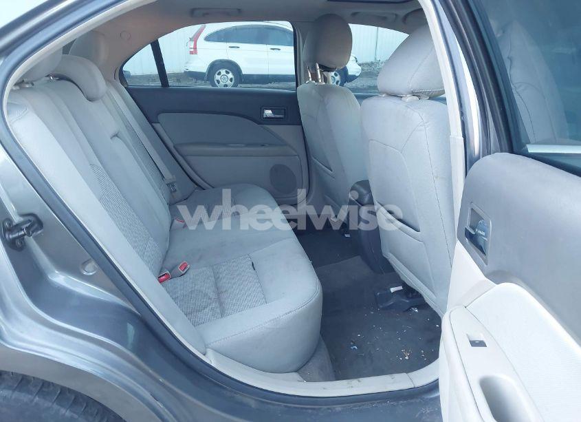 Photo 8 of 2012 Ford Fusion SE (VIN 3FAHP0HA3CR242593)